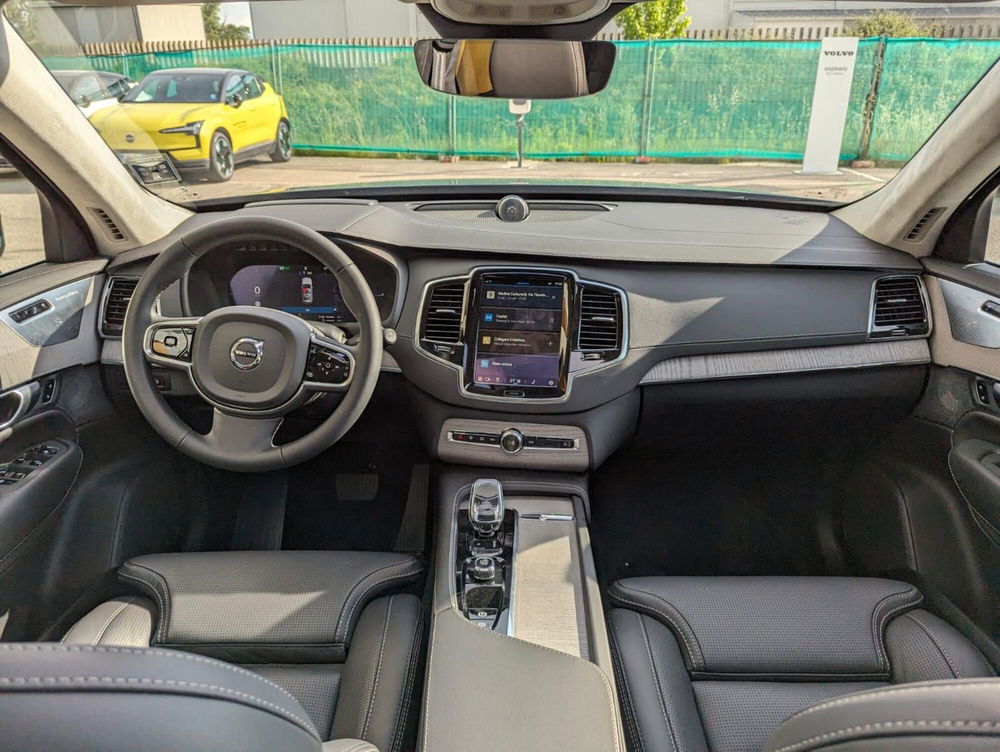 Volvo XC90 nuova a Pescara (14)