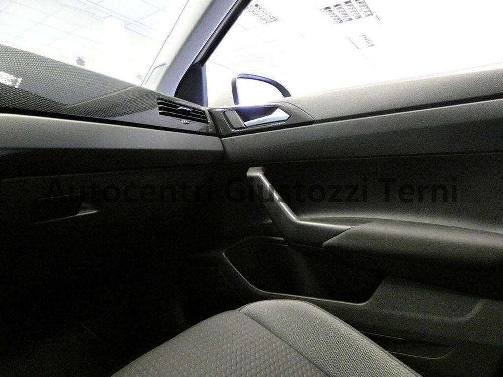 Volkswagen Taigo usata a Terni (14)