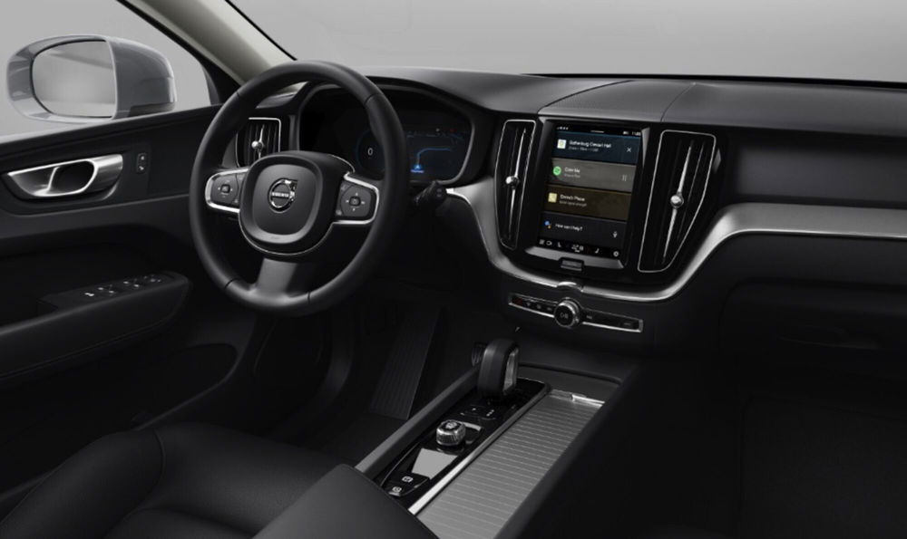 Volvo XC60 nuova a Parma (4)