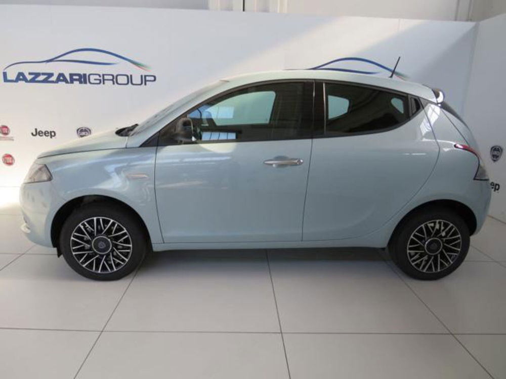 Lancia Ypsilon nuova a Lodi (3)