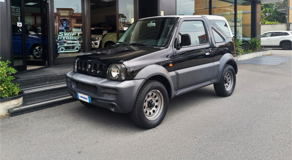 Suzuki Jimny usata a Milano