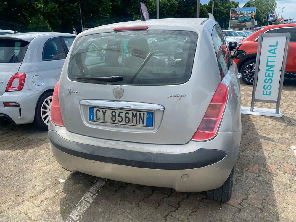 Lancia Ypsilon usata a Arezzo (3)