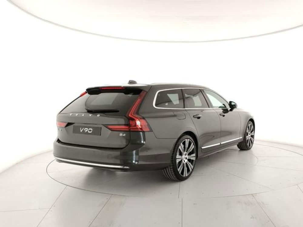 Volvo V90 nuova a Modena (5)