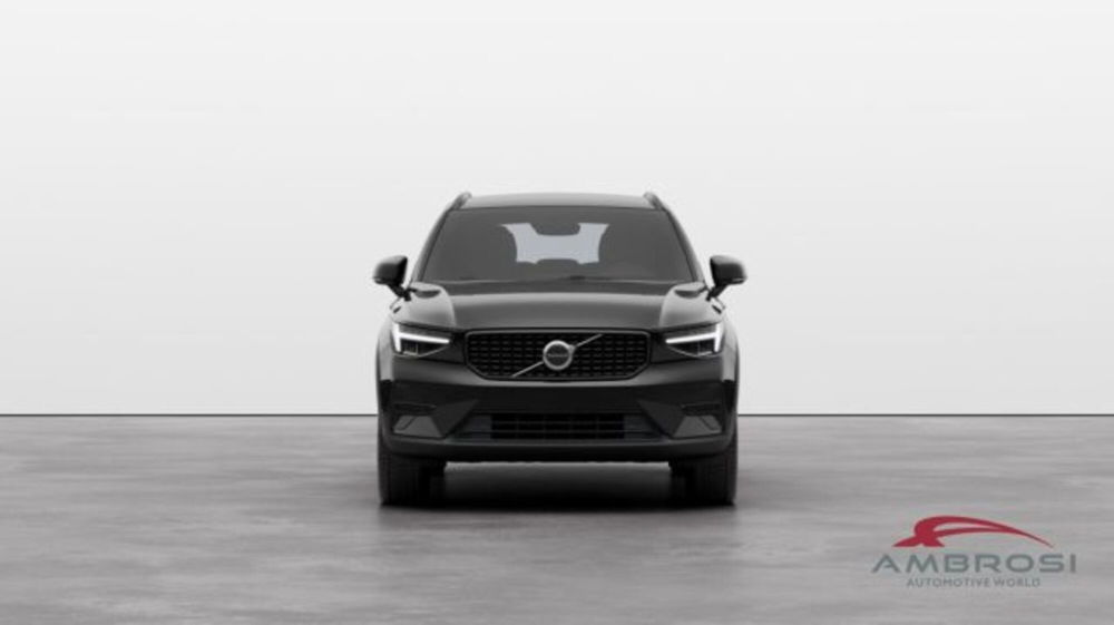 Volvo XC40 nuova a Perugia (2)