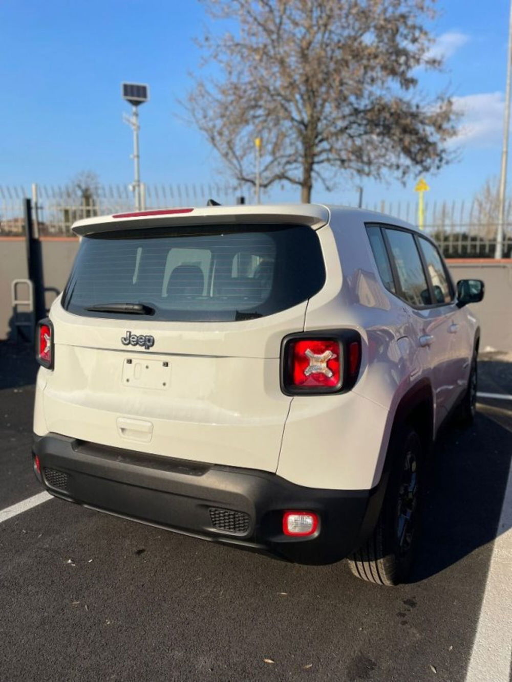 Jeep Renegade nuova a Modena (5)