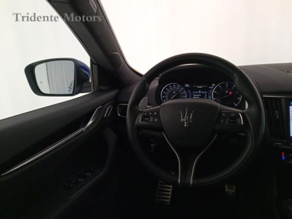 Maserati Levante usata a Padova (15)