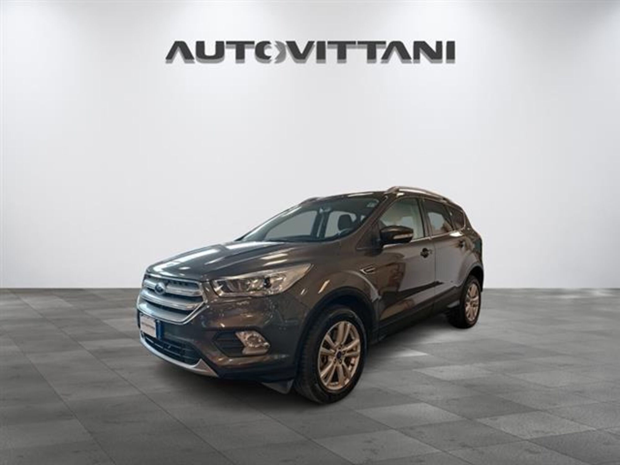 Ford Kuga 2.0 TDCI 120 CV S&amp;S 2WD Powershift Business  del 2019 usata a Como