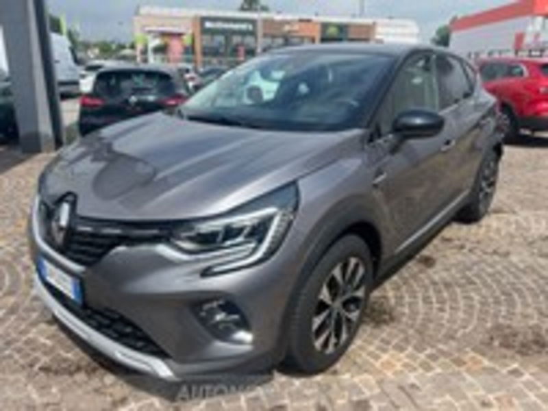 Renault Captur 1.0 tce Techno 90cv del 2023 usata a Pordenone