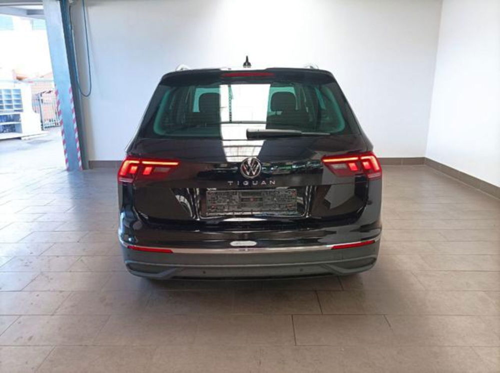 Volkswagen Tiguan usata a Milano (8)