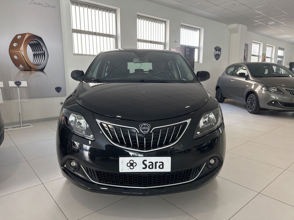 Lancia Ypsilon nuova a Benevento (7)