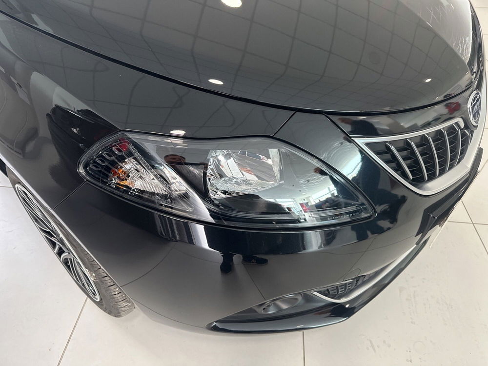 Lancia Ypsilon nuova a Benevento (8)