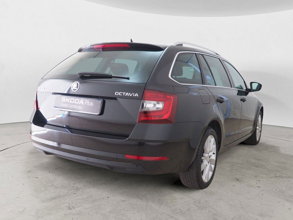 Skoda Octavia Station Wagon usata a Torino (6)