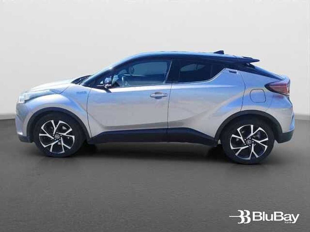 Toyota Toyota C-HR usata a Livorno (12)