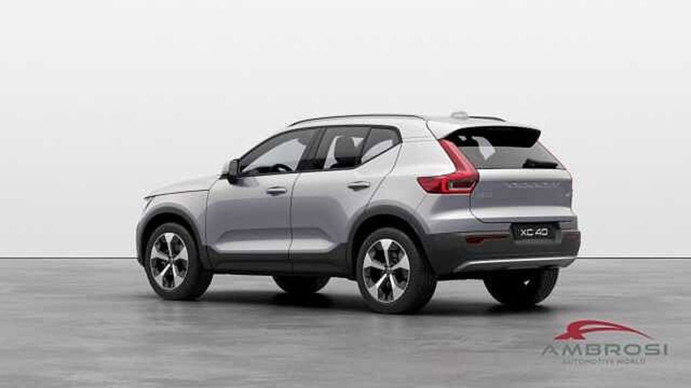 Volvo XC40 nuova a Perugia (4)