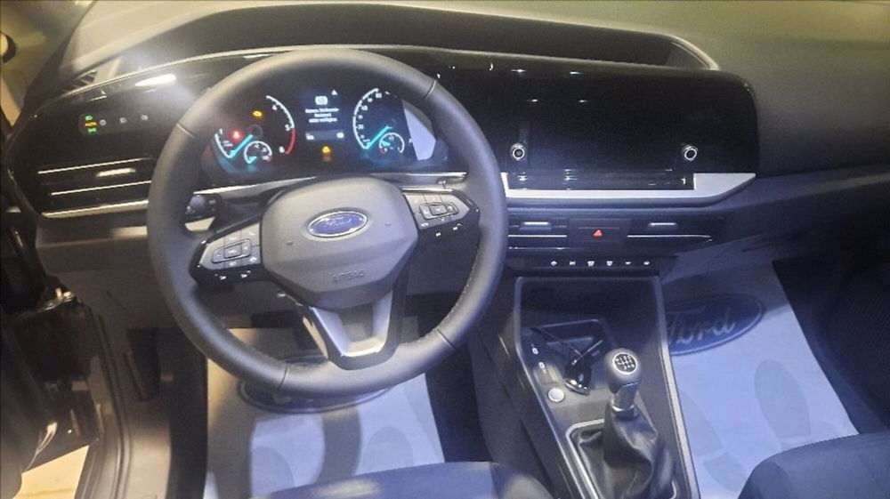 Ford Tourneo Connect nuova a Milano (8)