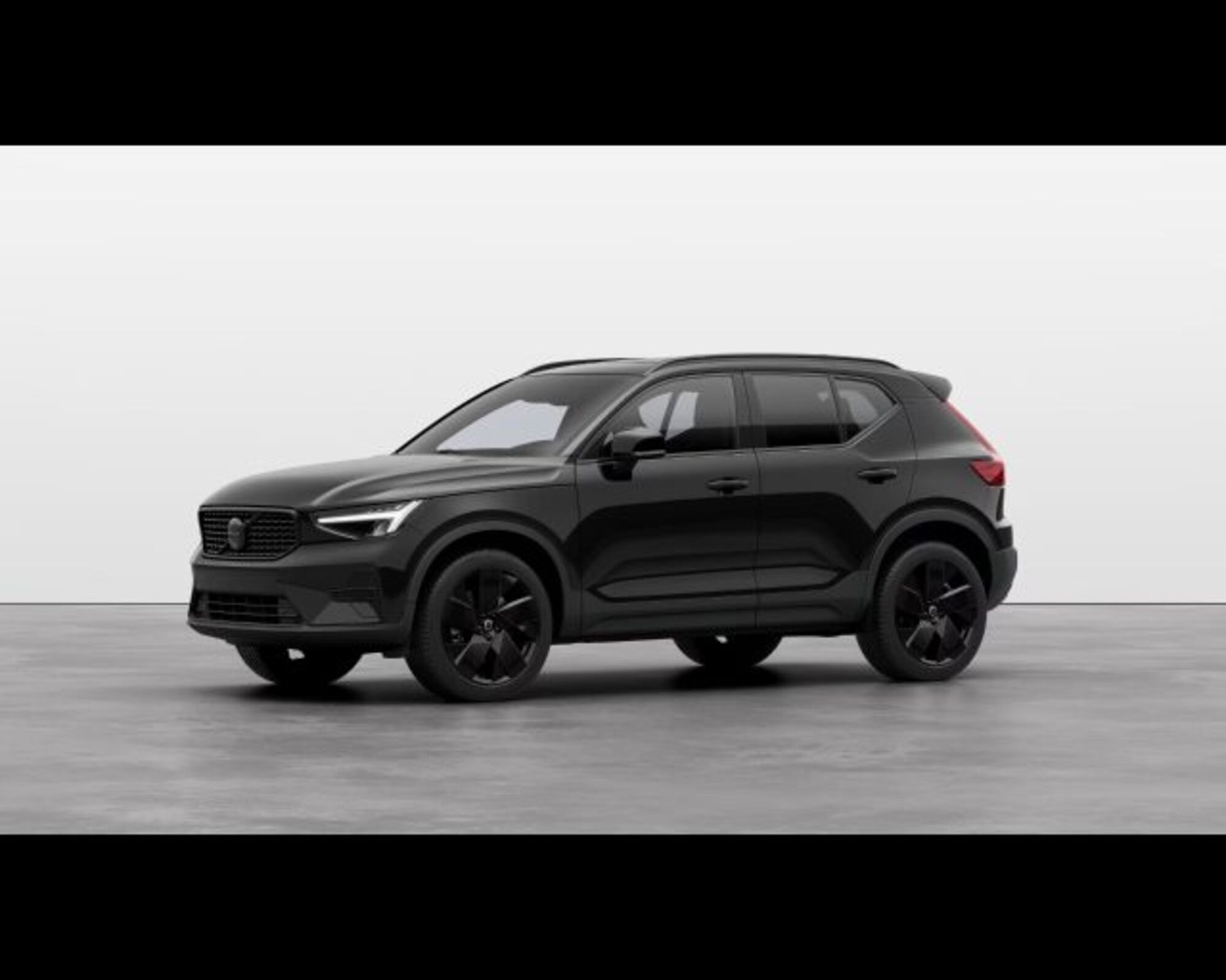 Volvo XC40 2.0 b3 Ultra Black Edition auto nuova a Conegliano