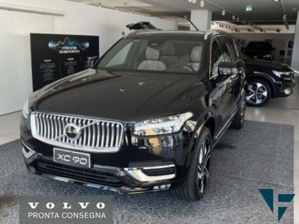 Volvo XC90 nuova a Udine