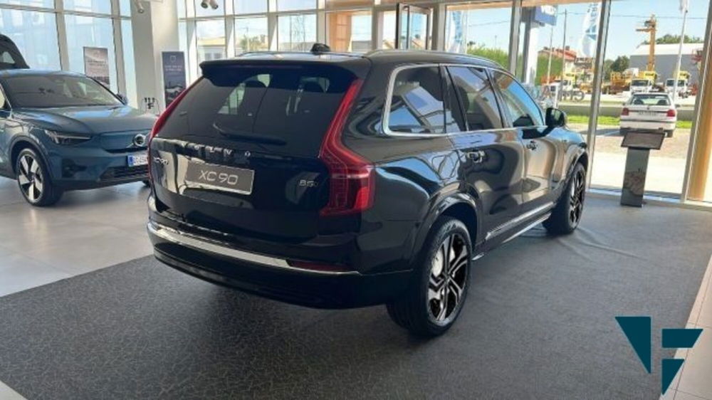 Volvo XC90 nuova a Udine (4)