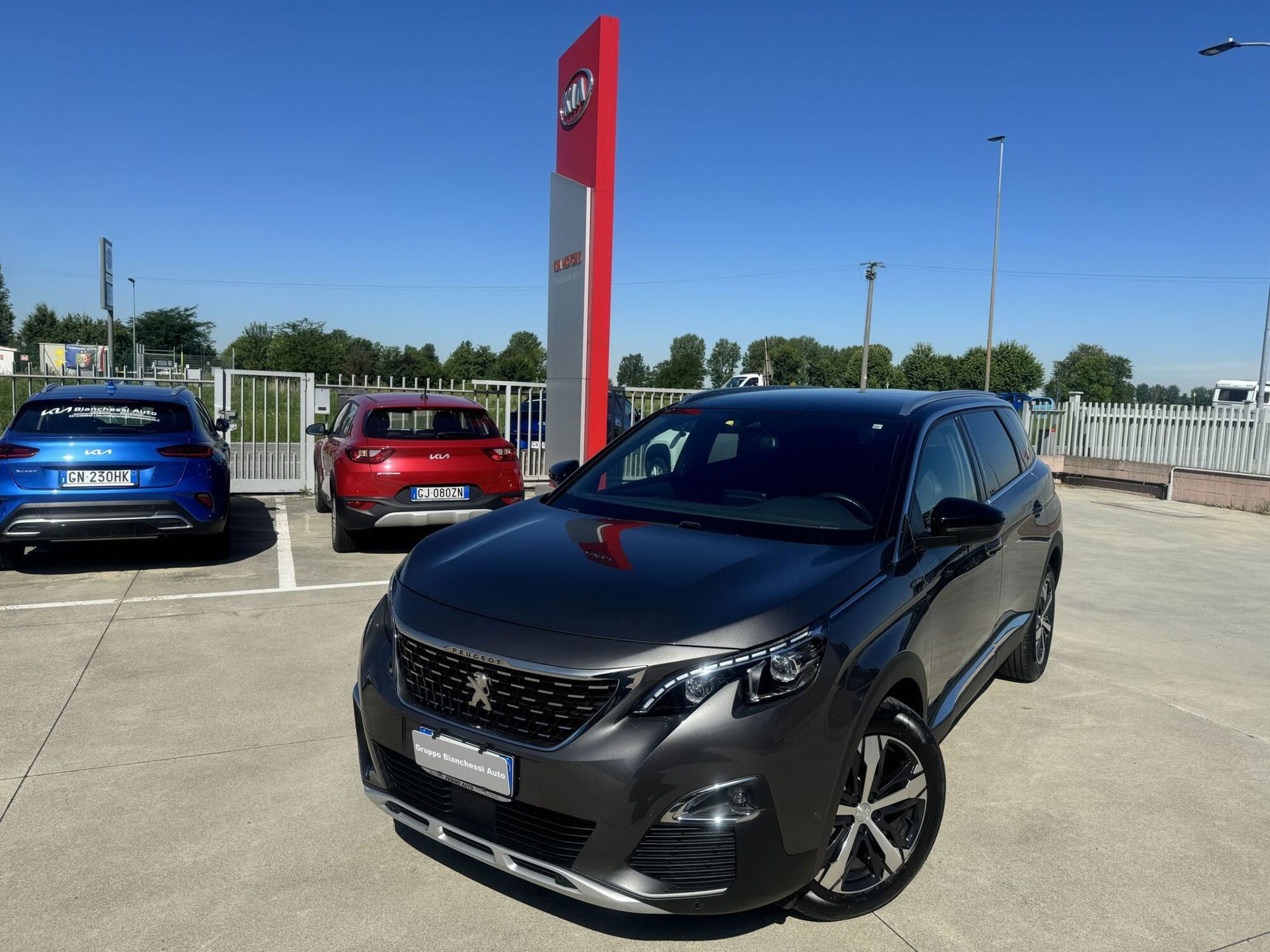 Peugeot 5008 BlueHDi 130 S&amp;S EAT8 GT Line  del 2020 usata a Madignano