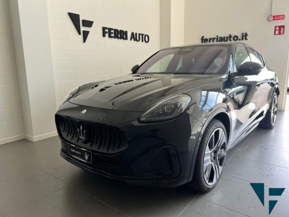 Maserati Grecale nuova a Udine (3)