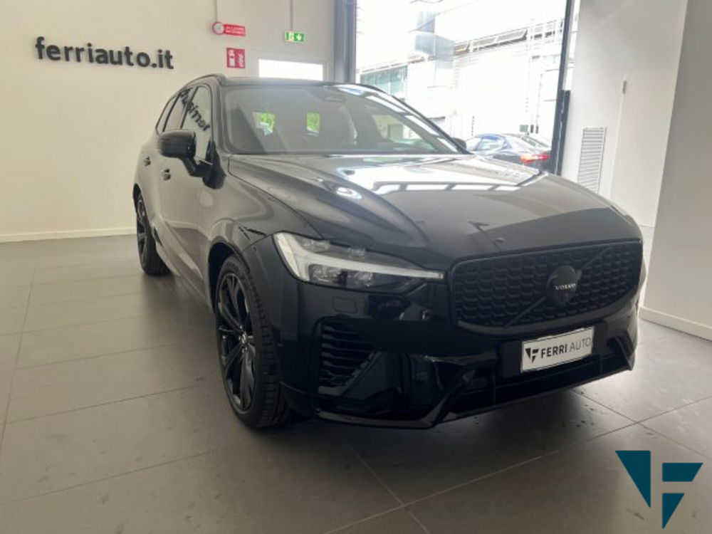 Volvo XC60 nuova a Udine (4)