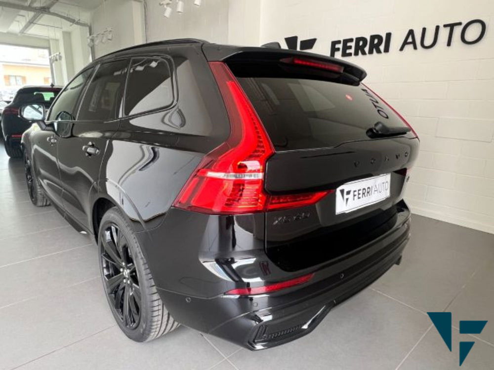 Volvo XC60 nuova a Udine (7)