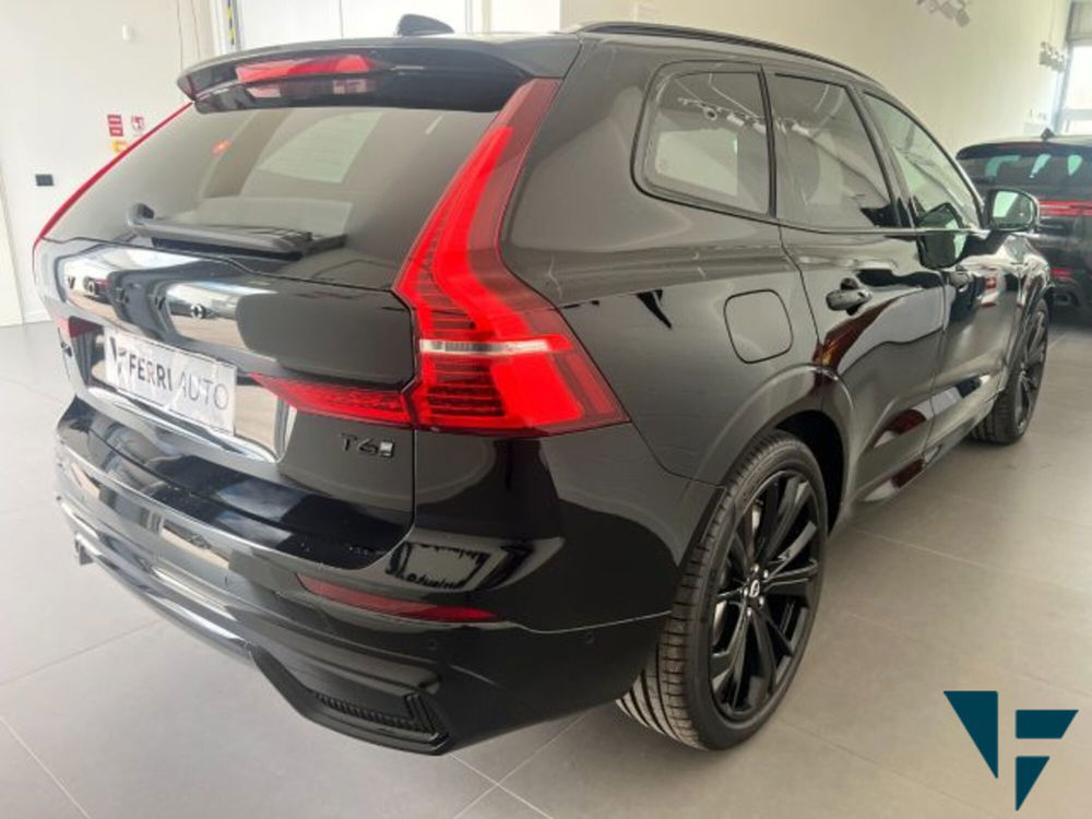 Volvo XC60 nuova a Udine (5)