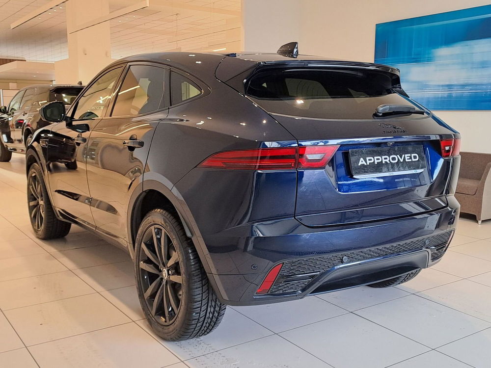 Jaguar E-Pace usata a Pavia (14)