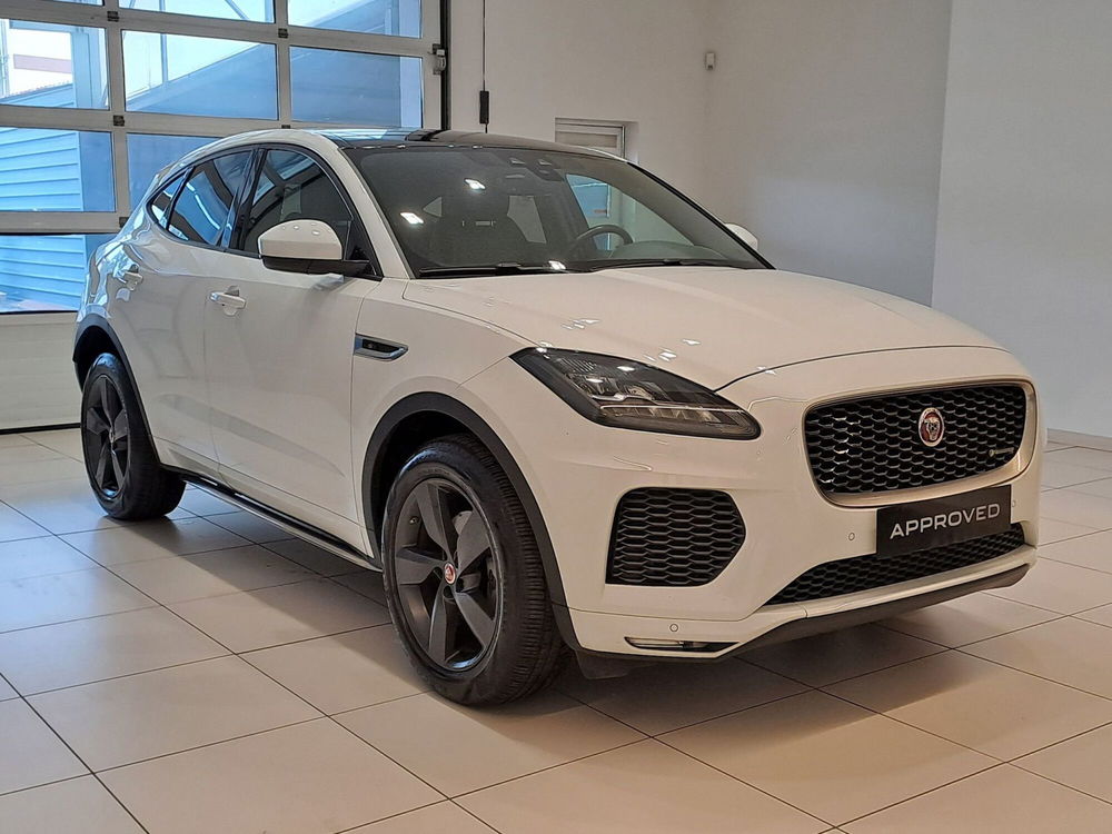 Jaguar E-Pace usata a Pavia (17)