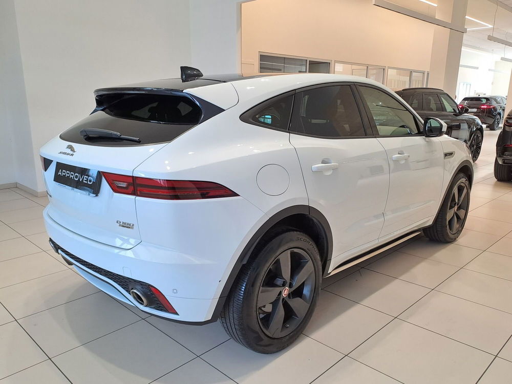 Jaguar E-Pace usata a Pavia (2)