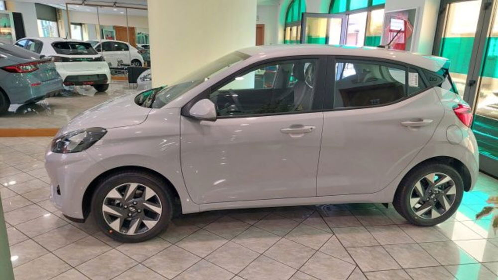 Hyundai i10 nuova a Brescia (4)