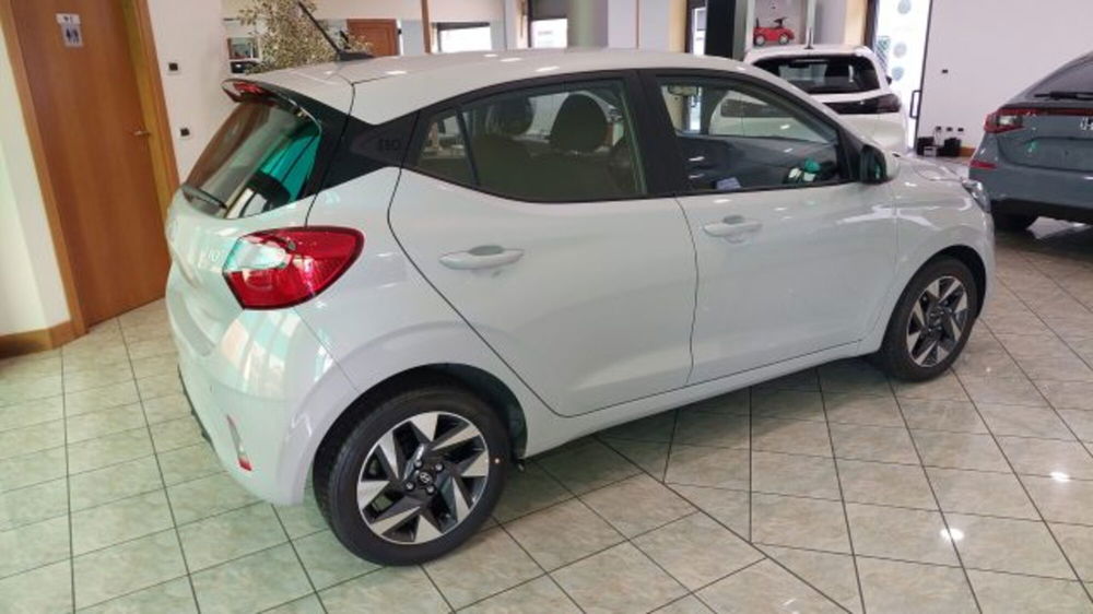 Hyundai i10 nuova a Brescia (7)