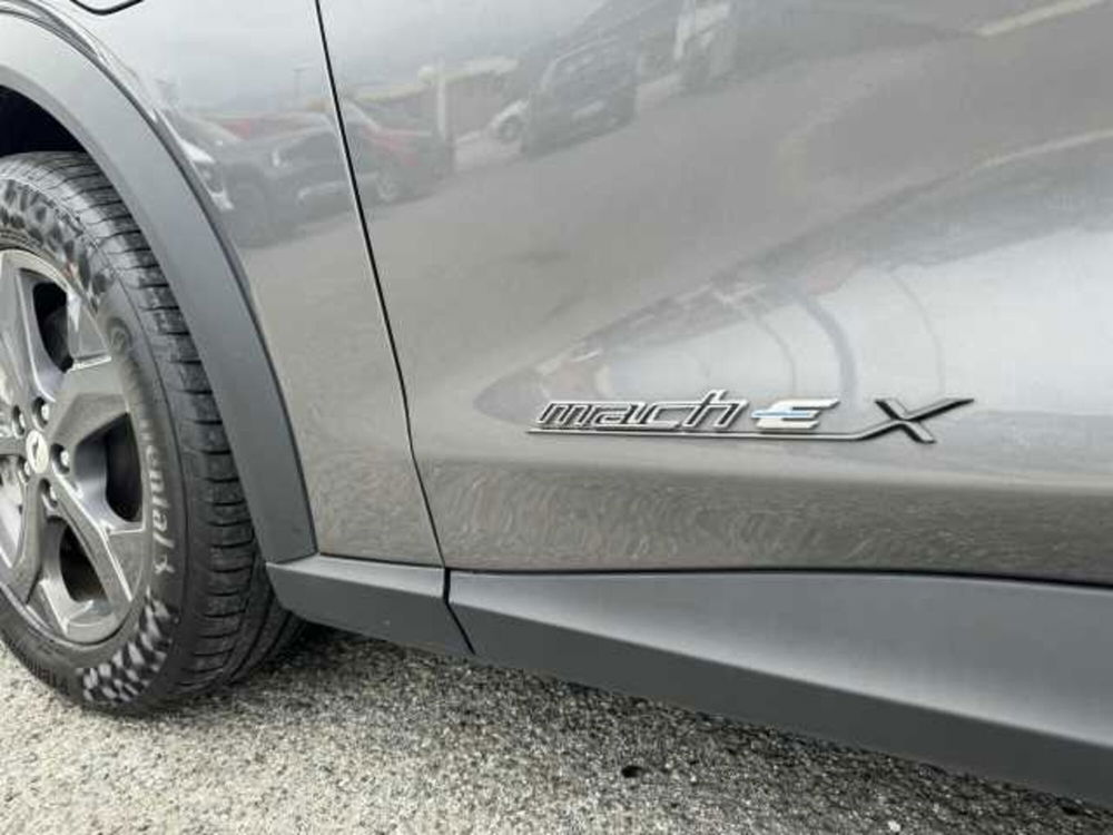 Ford Mustang Mach-E usata a Torino (13)