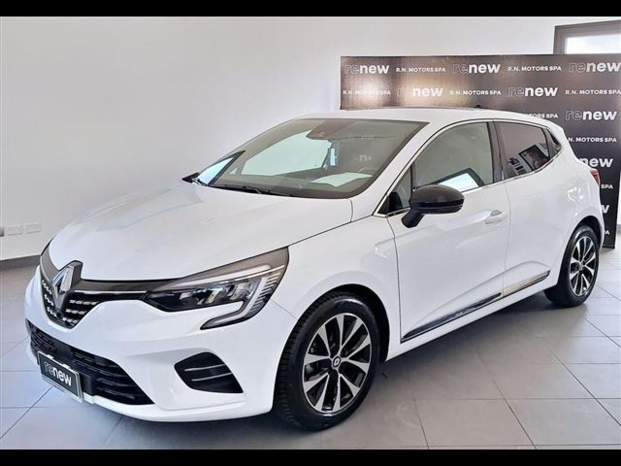 Renault Clio TCe 90 CV 5 porte Techno  del 2023 usata a Agrigento