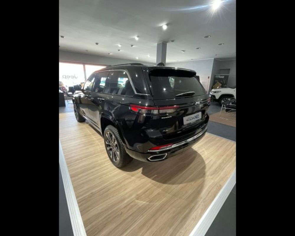 Jeep Grand Cherokee nuova a Alessandria (6)