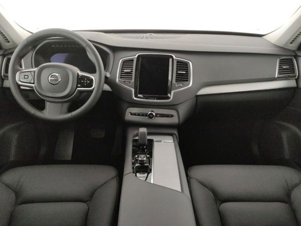 Volvo XC90 nuova a Modena (15)