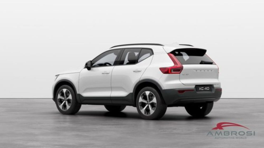 Volvo XC40 nuova a Perugia (2)