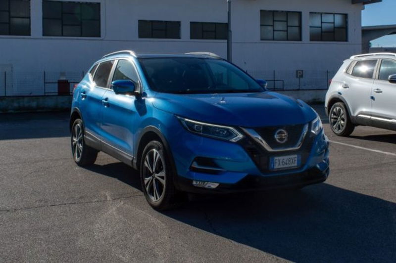 Nissan Qashqai 1.3 DIG-T 140 CV N-Connecta  del 2019 usata a Fondi