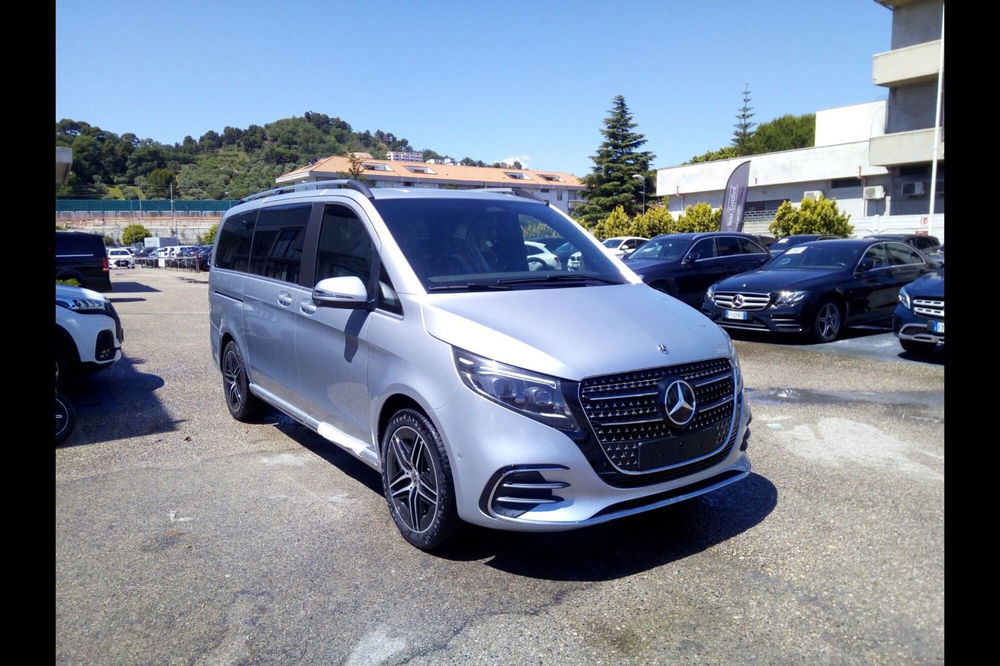 Mercedes-Benz Classe V nuova a Pescara (2)