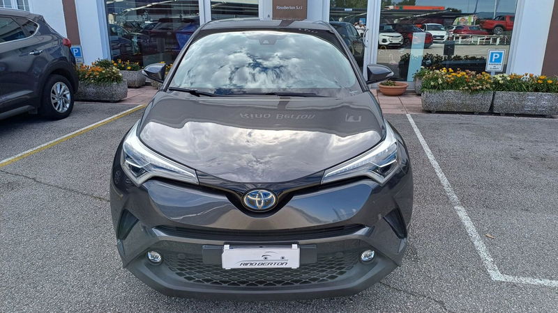 Toyota Toyota C-HR 1.8 Hybrid E-CVT Lounge  del 2018 usata a Veggiano