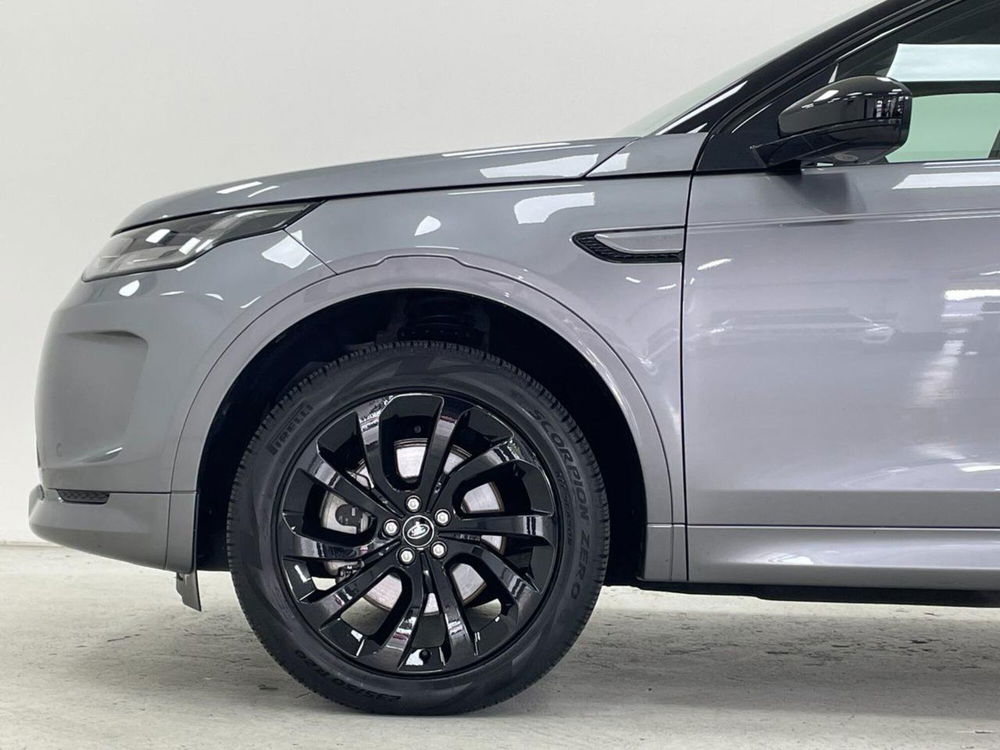 Land Rover Discovery Sport usata a Como (9)