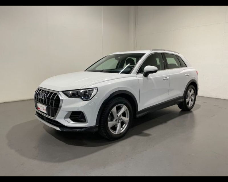 Audi Q3 35 1.5 tfsi Business Advanced s-tronic del 2021 usata a Conegliano