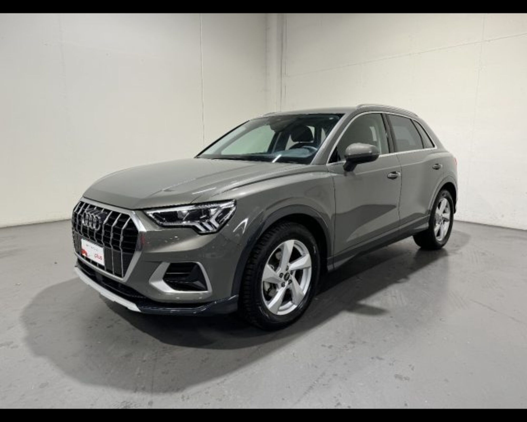 Audi Q3 35 2.0 tdi Business Advanced s-tronic del 2023 usata a Conegliano