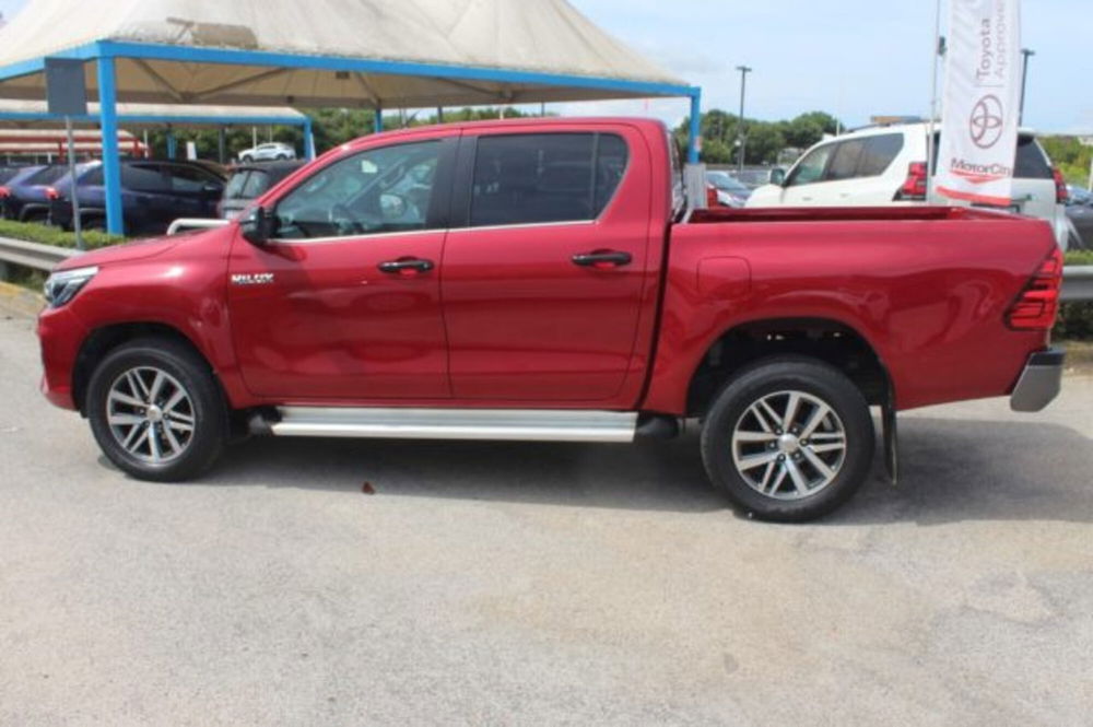 Toyota Hilux usata a Roma (3)