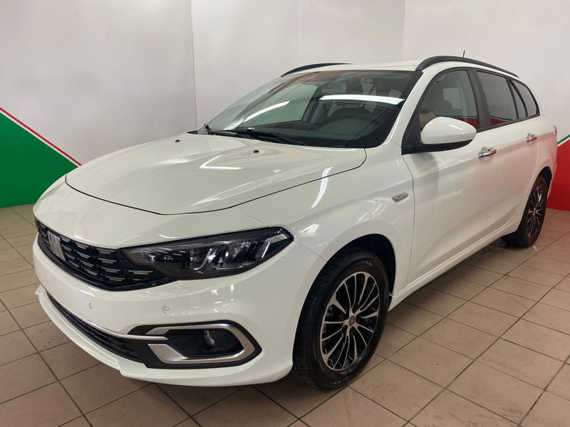 Fiat Tipo Station Wagon Tipo SW 1.6 mjt Cross s&amp;s 130cv nuova a Terranuova Bracciolini