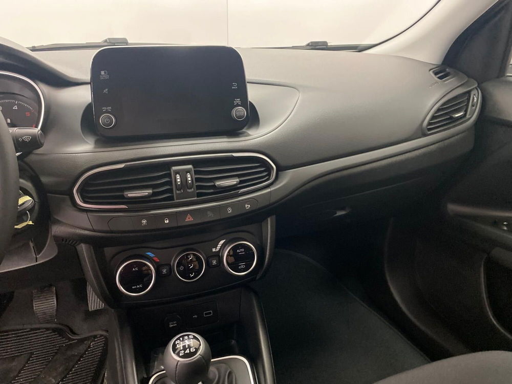 Fiat Tipo Station Wagon nuova a Arezzo (15)