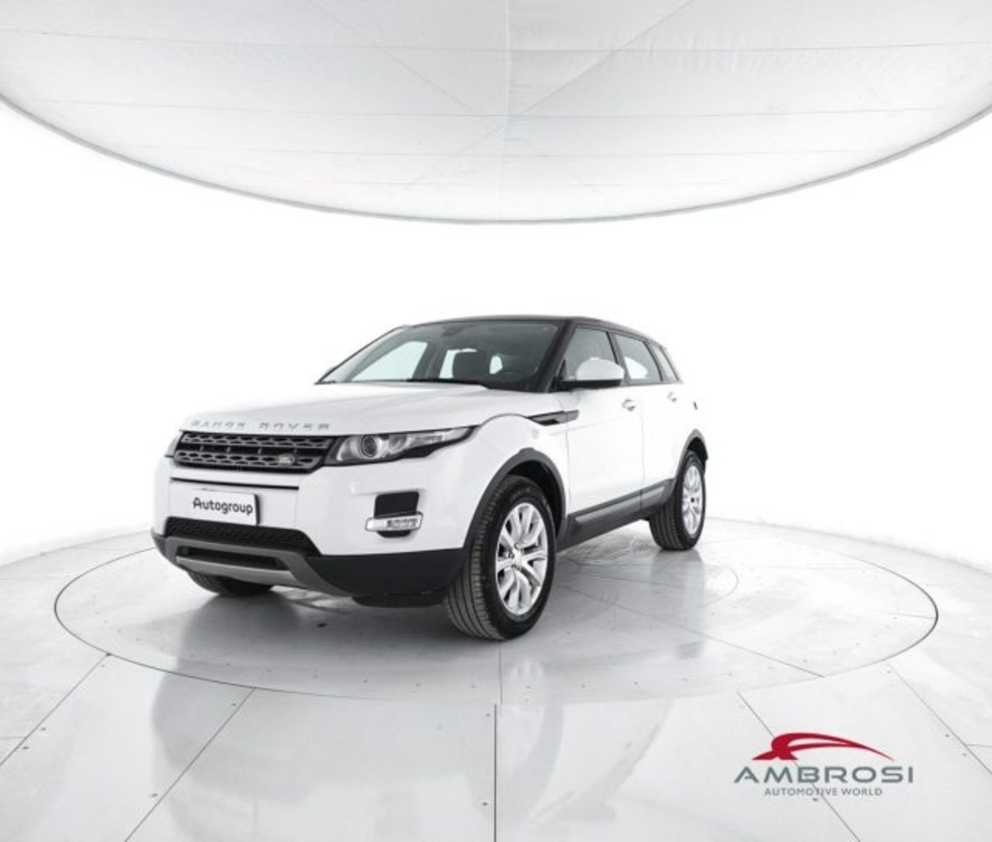 Land Rover Range Rover Evoque 2.2 TD4 5p. Pure  del 2015 usata a Corciano