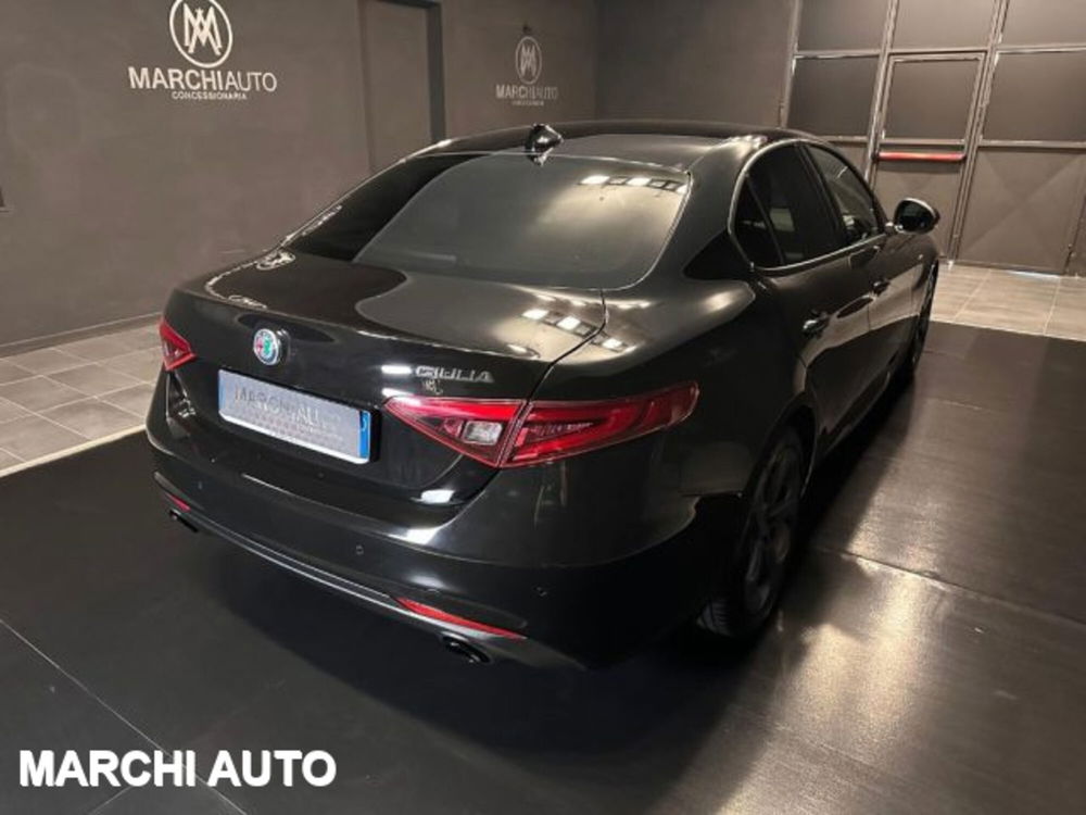 Alfa Romeo Giulia usata a Perugia (5)