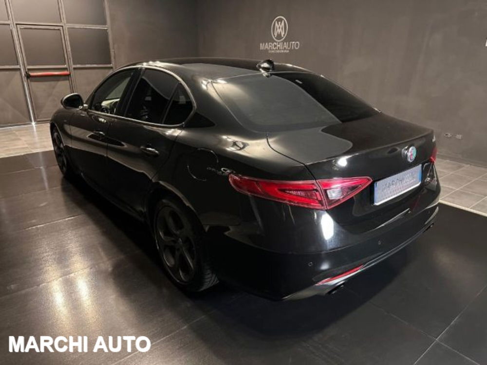 Alfa Romeo Giulia usata a Perugia (7)