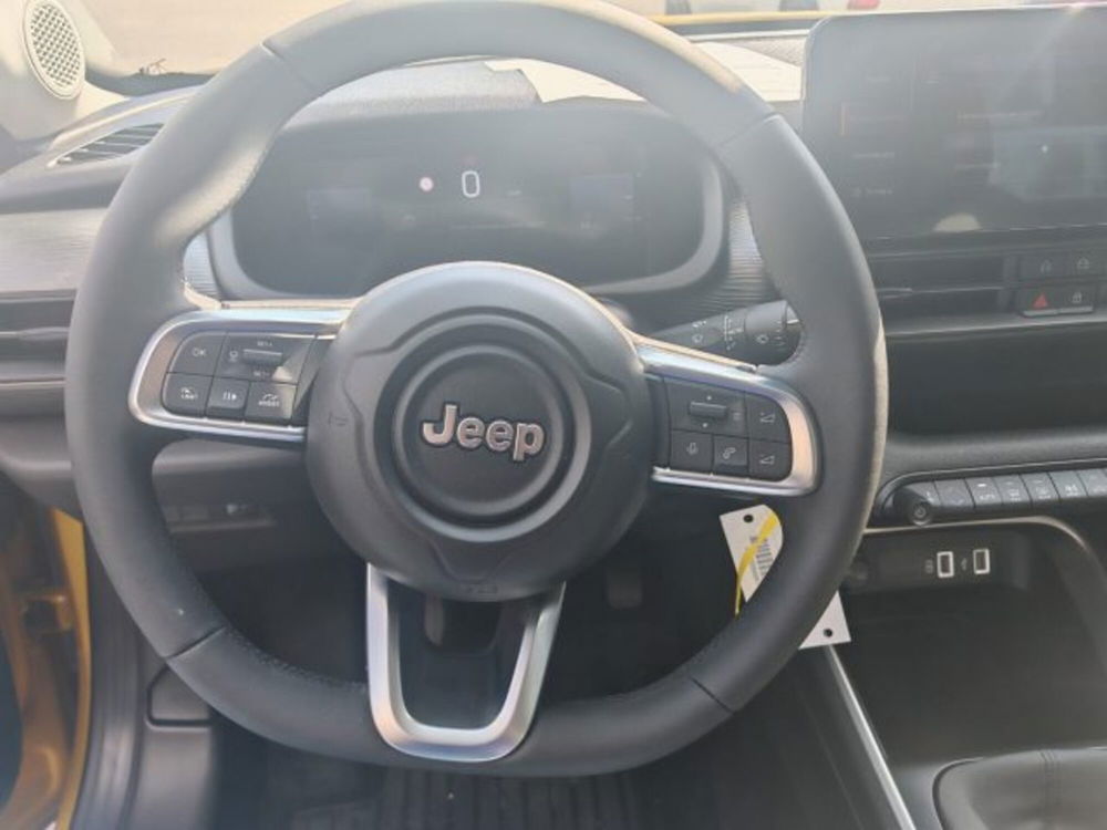 Jeep Avenger nuova a Torino (9)